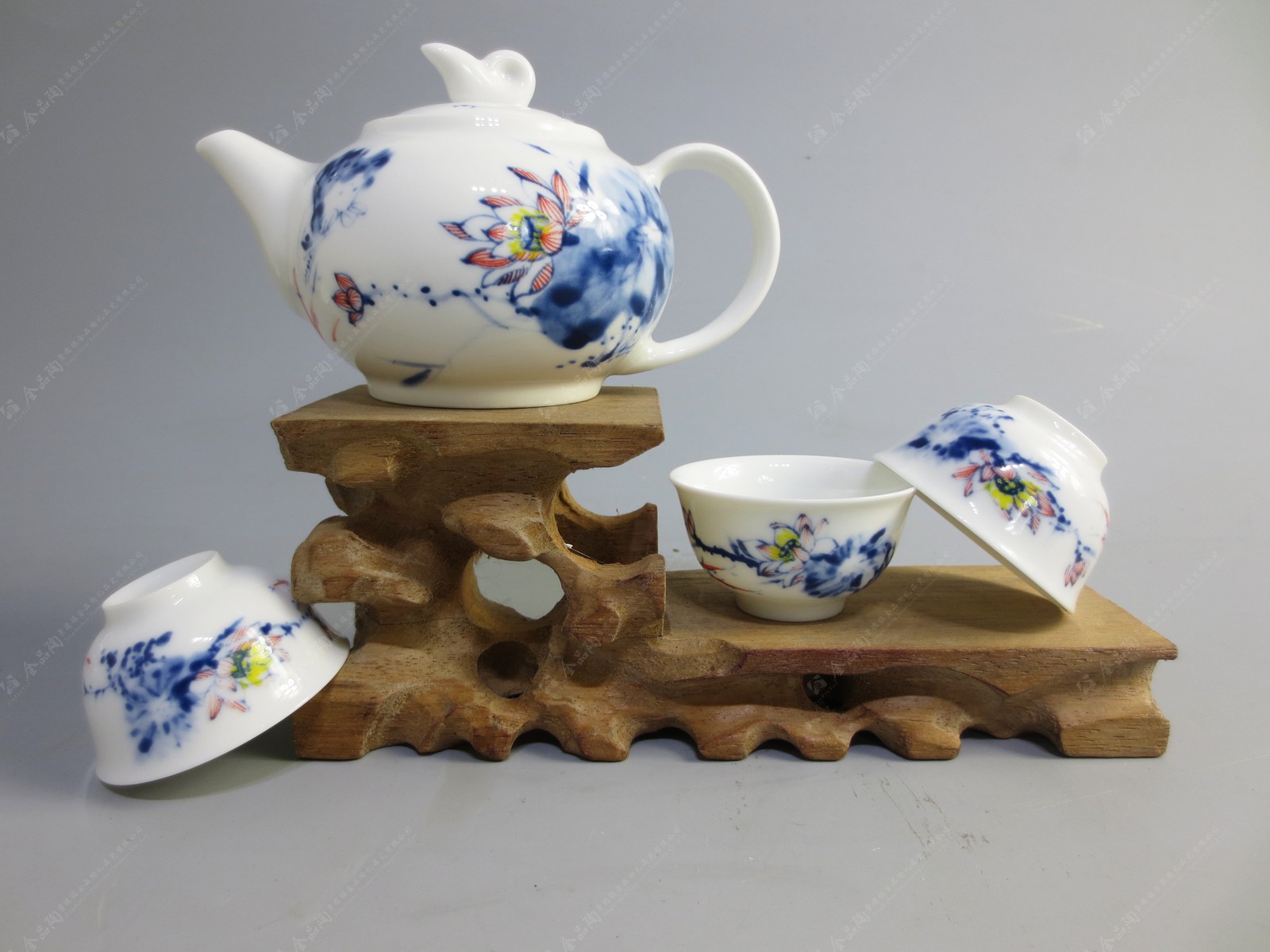 8头釉中彩茶具—和为贵