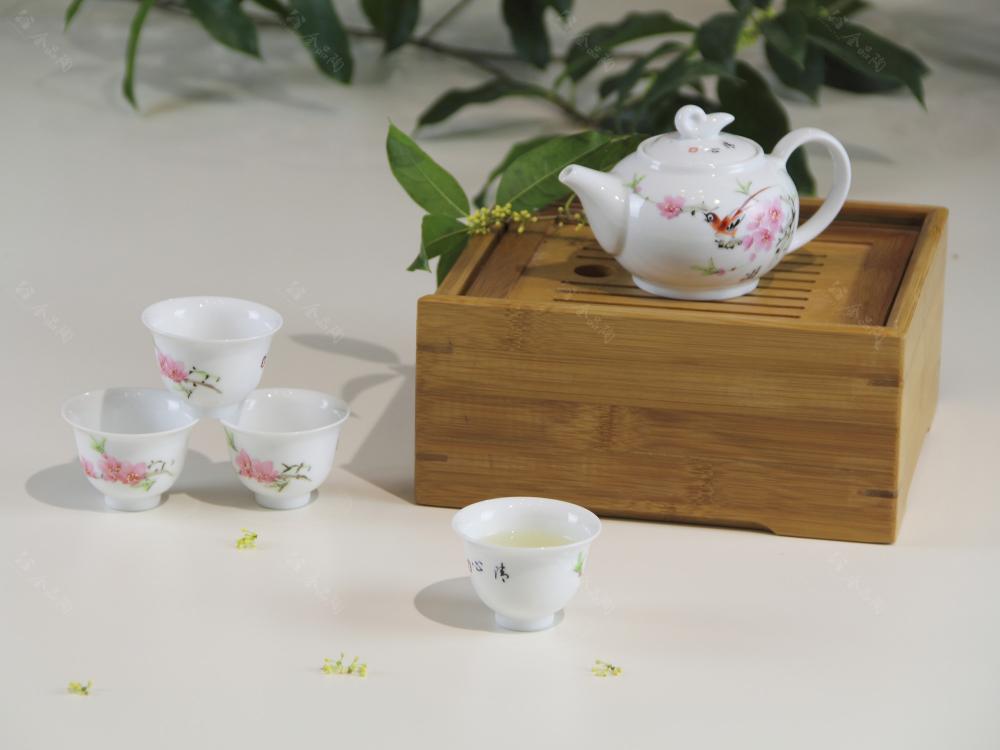 6头手绘茶具(竹质茶海)