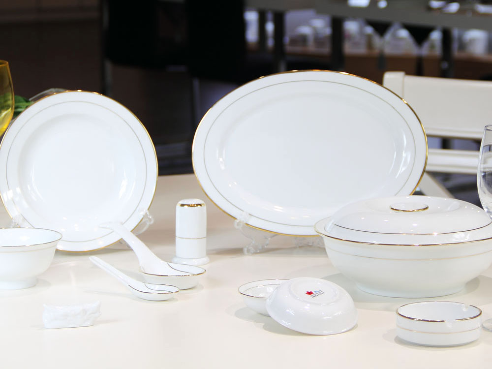 56头金镶玉中餐具