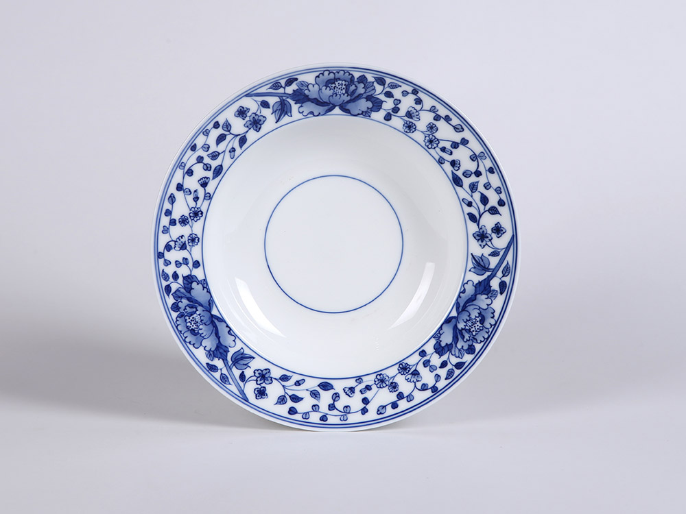 111头釉下手绘青花中餐具--花满园