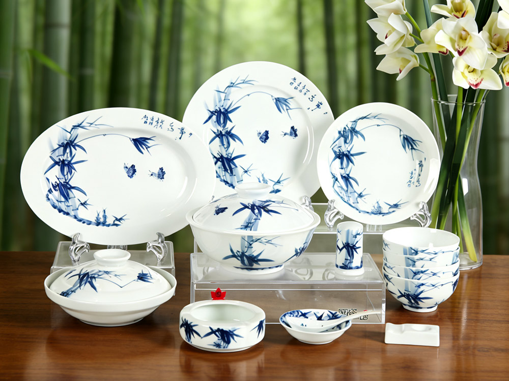 66头釉下手青花绘节节高中餐具