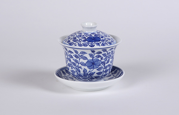 28头手绘青花茶具(缠枝莲)