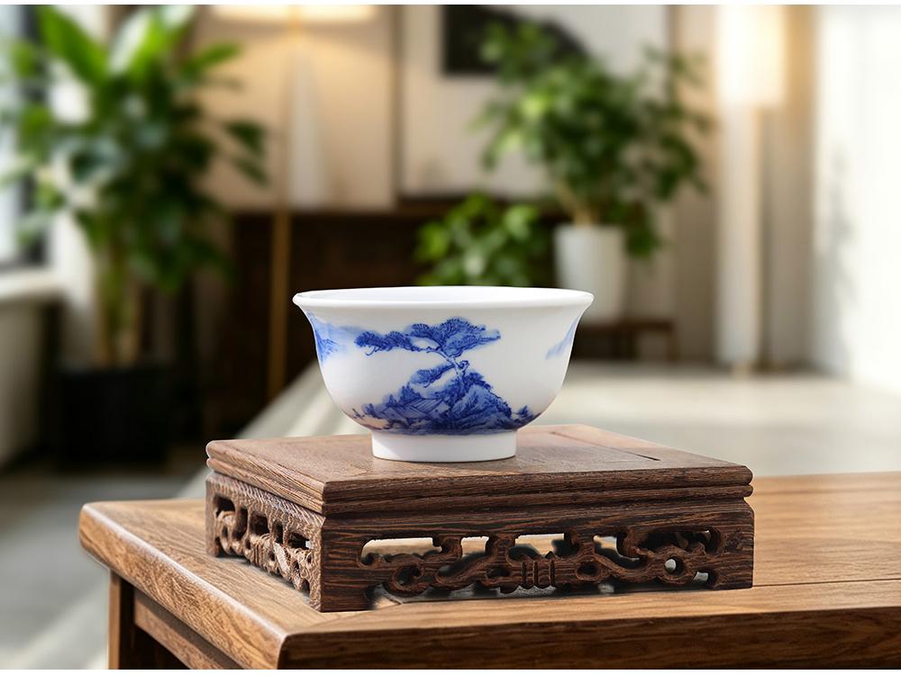 全手工青花重工山水金品压手杯