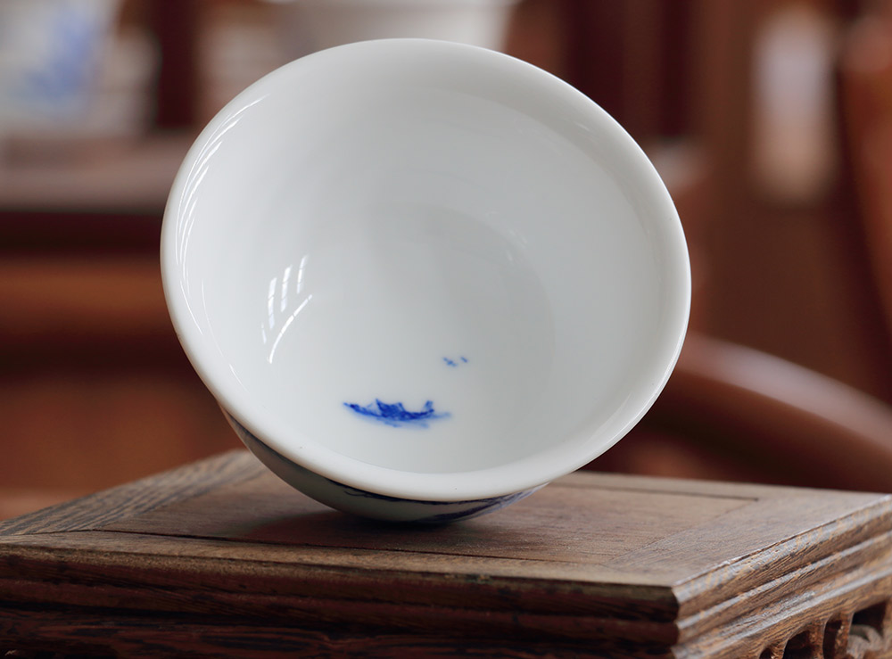 全手工青花重工山水金品压手杯