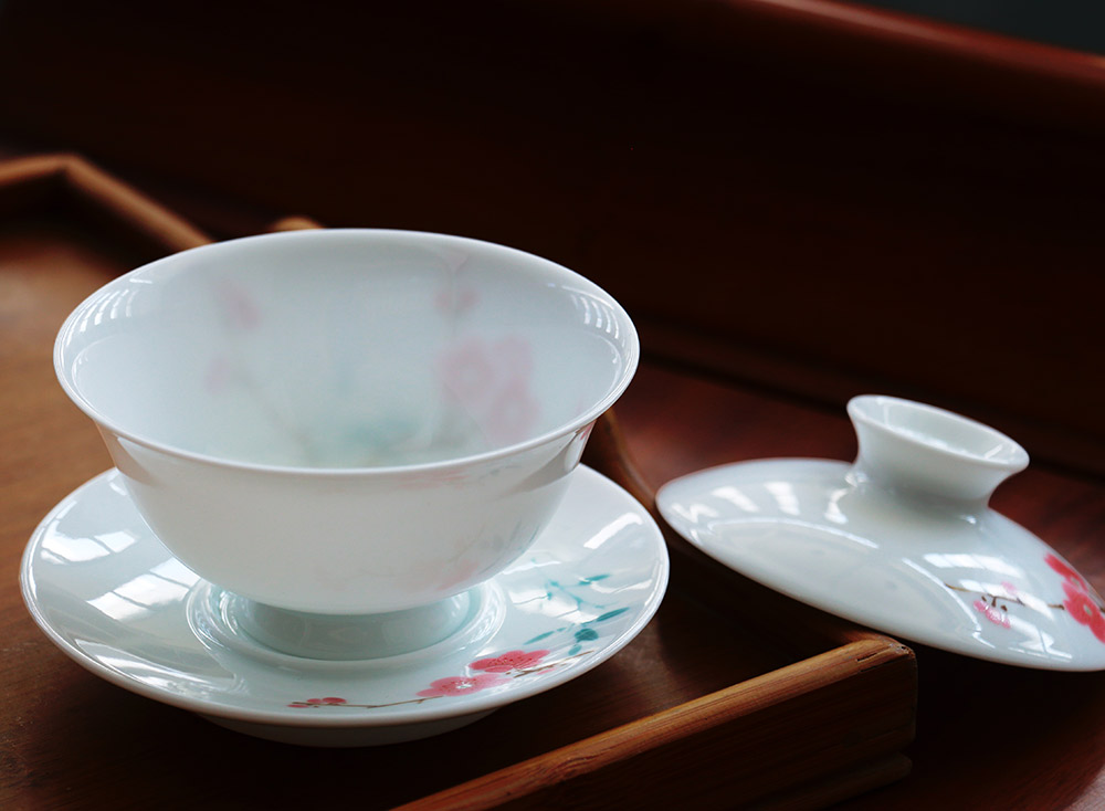 6头釉中彩玉泥翠竹红梅茶具